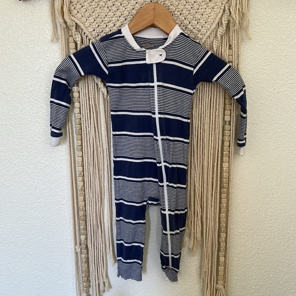 Burt’s bees baby pajamas set of 2 (feet cut off) 18mo - Picture 2 of 7